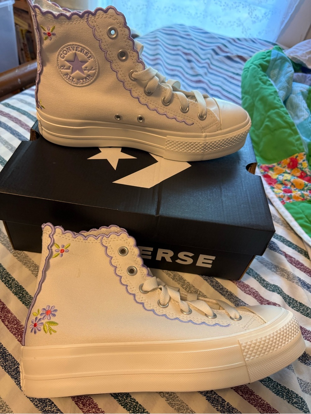 Floral white & purple converse - Picture 2 of 3